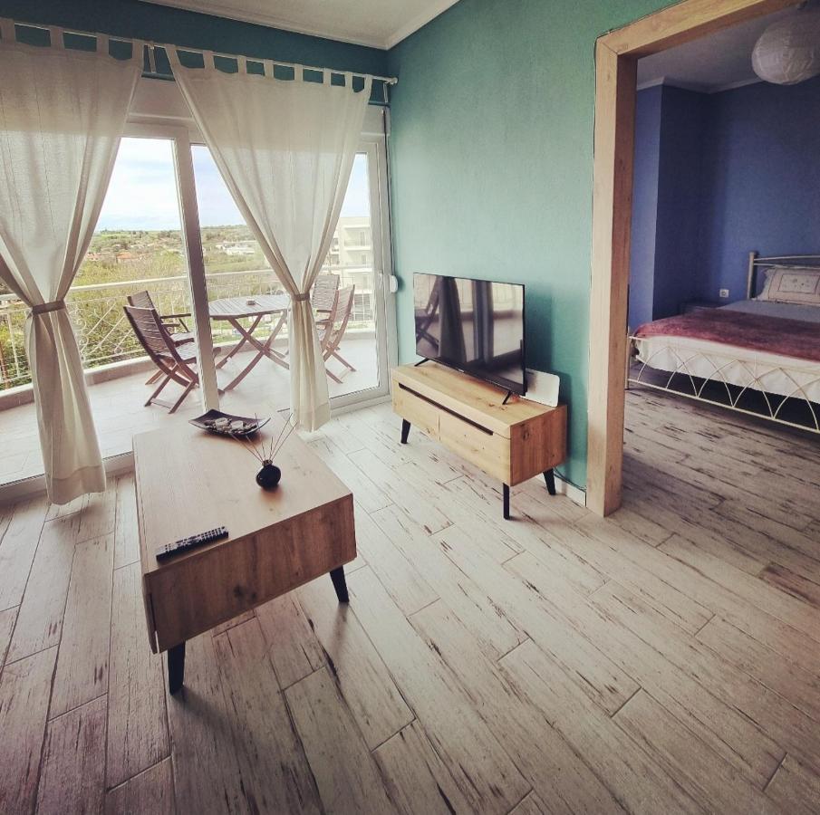 Tararas Apartments Неа Миханиона Екстериор снимка
