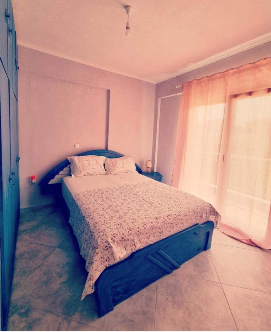 Tararas Apartments Неа Миханиона Екстериор снимка